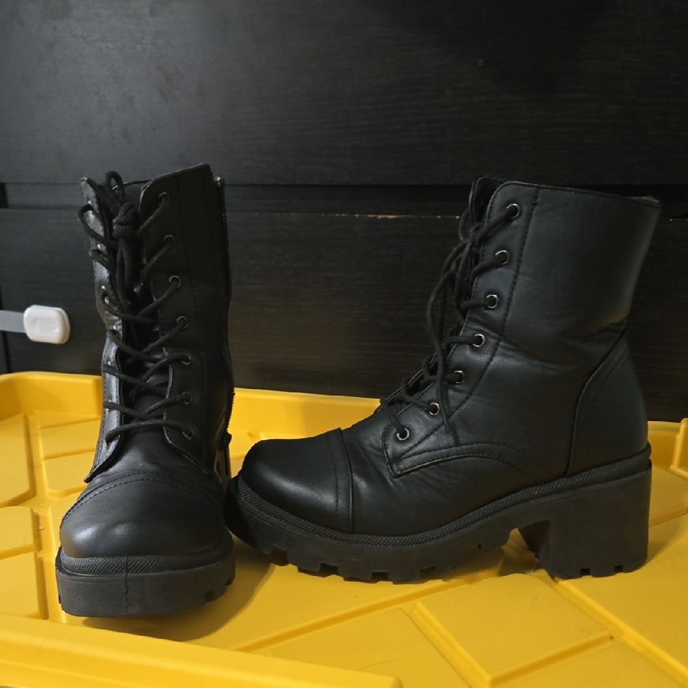 Black Heeled Boots